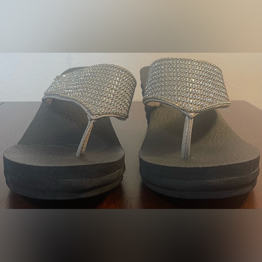 Skechers Platform Rhinestone Flip Flops Sz 10 - Picture 4 of 6